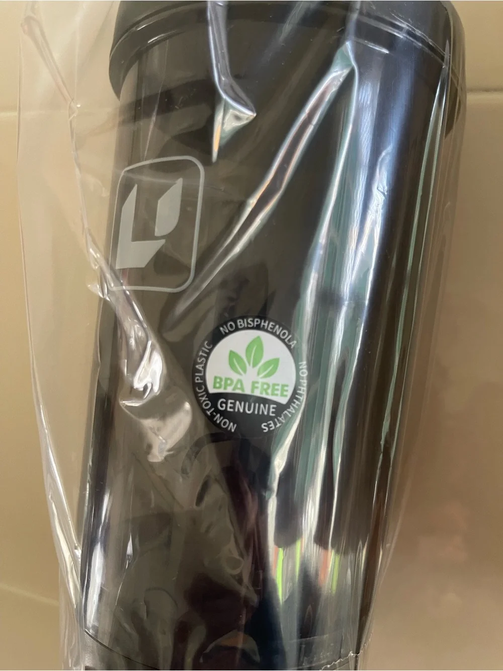 Portable Electric Protein Shaker Bottle - Midnight Black